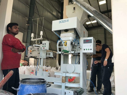 آلة تعبئة مسحوق القمح شبه الأوتوماتيكية الصغيرة 15 كجم SS304 AC380V